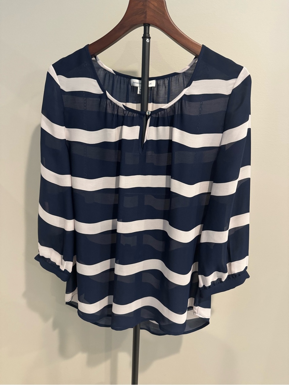 Banana Republic Women's Medium Navy & White Striped Flowy Top Silver Button NWT